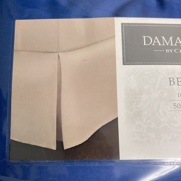 Bedskirt- 500 thread count - Picture 3 of 6